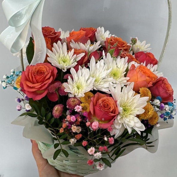 Композиция в корзине «Оранжевое настроение»  в Партените