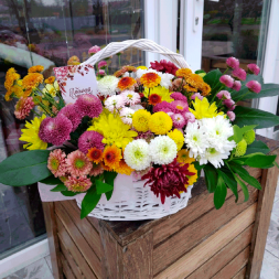 Композиция в корзине &quot;Чудесное мгновение&quot;