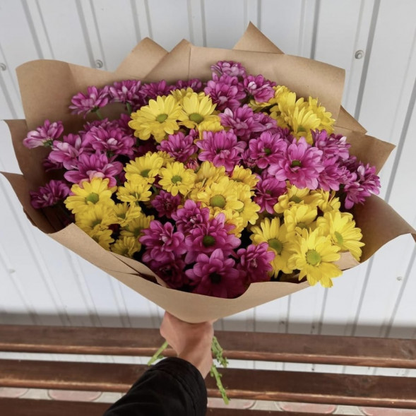 Букет 9 хризантем в Партените