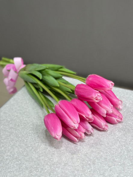 11 розовых тюльпанов в Партените