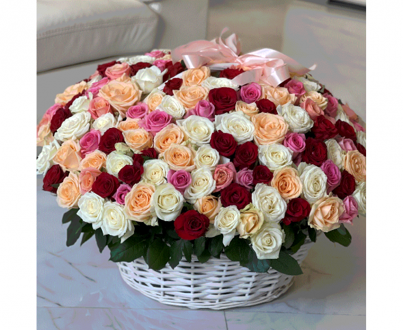 201 роза в корзине в Партените